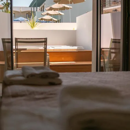 Pinelopi Hotel apartamentowy *
